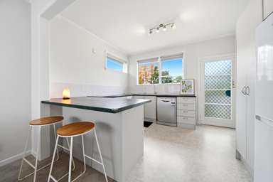 3/27 Cardwell Street_1