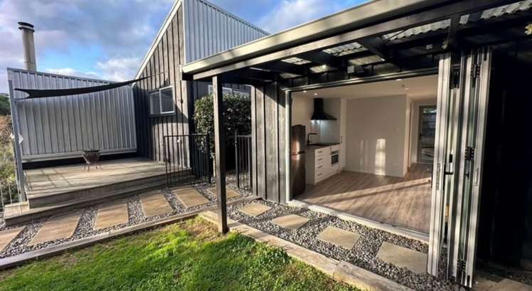 8 Awanui Place Welcome Bay_1