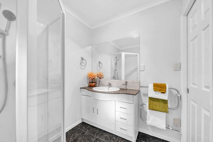 5 & 5A Ballydonegan Rise East Tamaki_14
