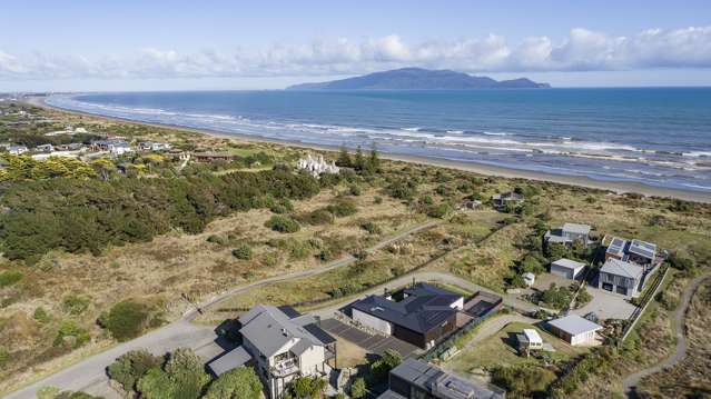3 Beachview Grove Peka Peka_2