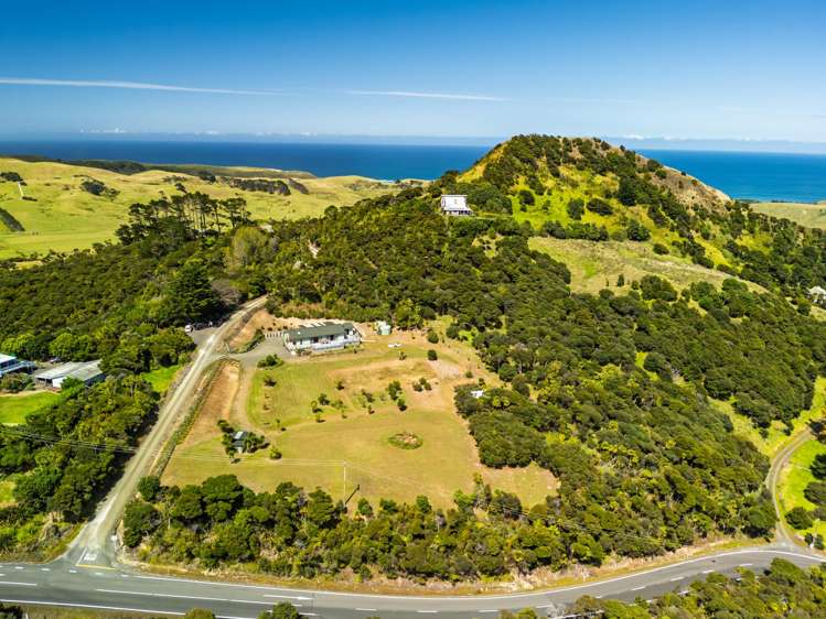 8 Te Hunoke Road Omapere_22