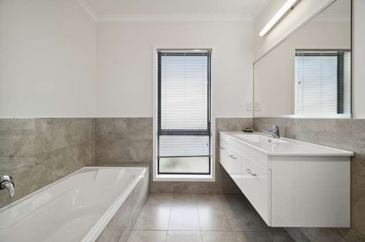 27 Stafford Rise Owhata_14