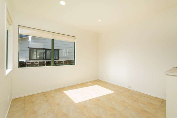 2/58 Cockayne Crescent Sunnynook_4