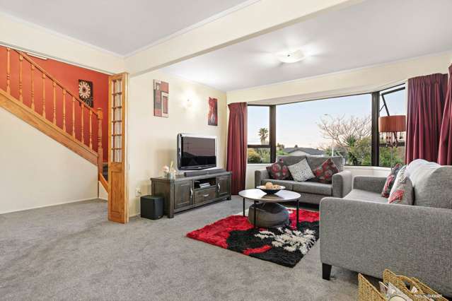 27 Rakaia Rise Clover Park_1