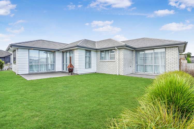 7 Maanihi Drive Rototuna North_1