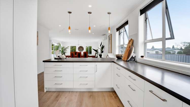 15 Kowhai Street Inglewood_6