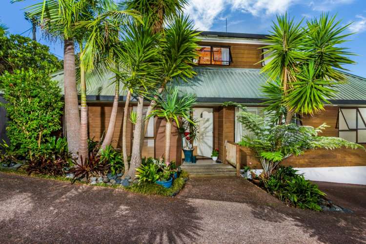 2/706 Beach Road Browns Bay_6