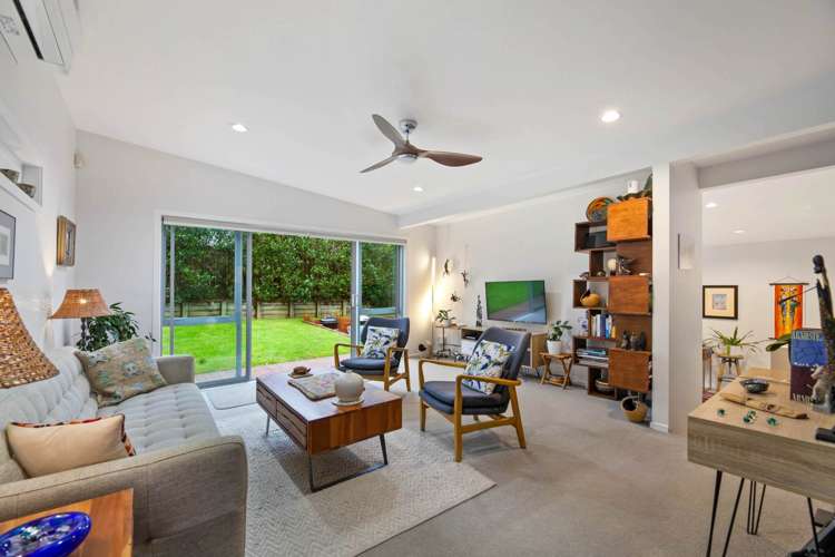 6 Cronin Place Beach Haven_10