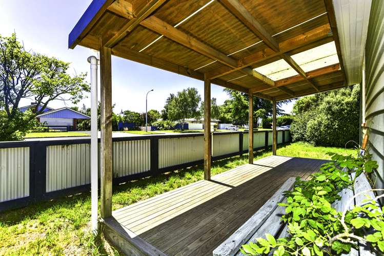 5 North Terrace Darfield_4