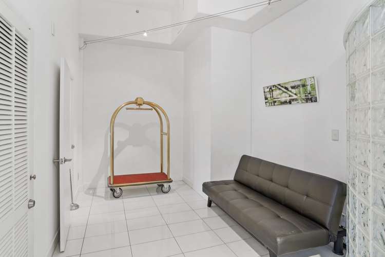 2e/2 Queen Street Auckland Central_13