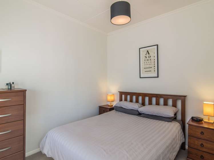 233 Rintoul Street Berhampore_8