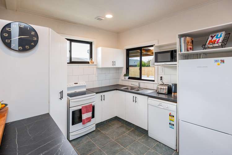 15 Suzanne Grove Kelvin Grove_3