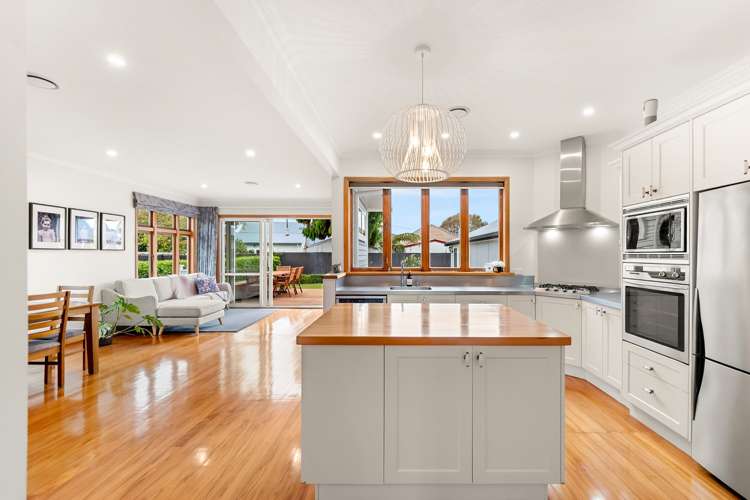 11 Thornycroft Avenue Epuni_5