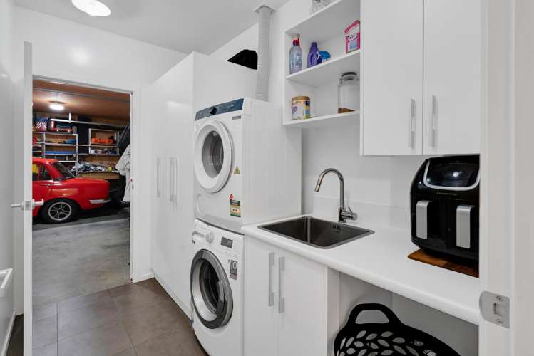 77 Brooklands Road Brooklands_23