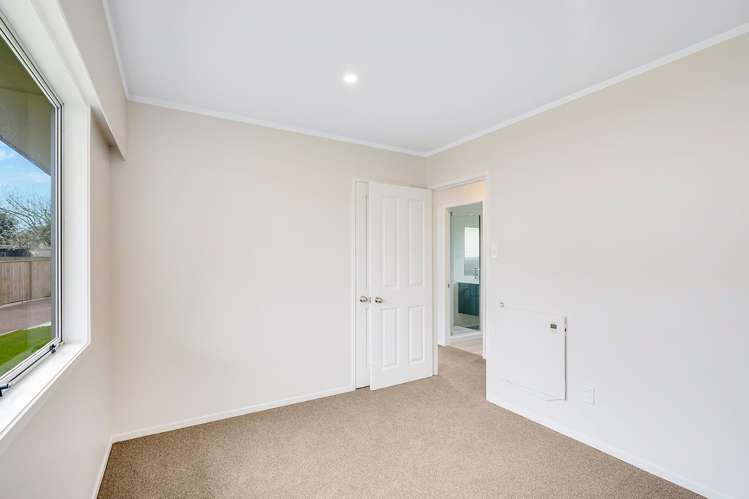 7 Frost Place Pukete_17