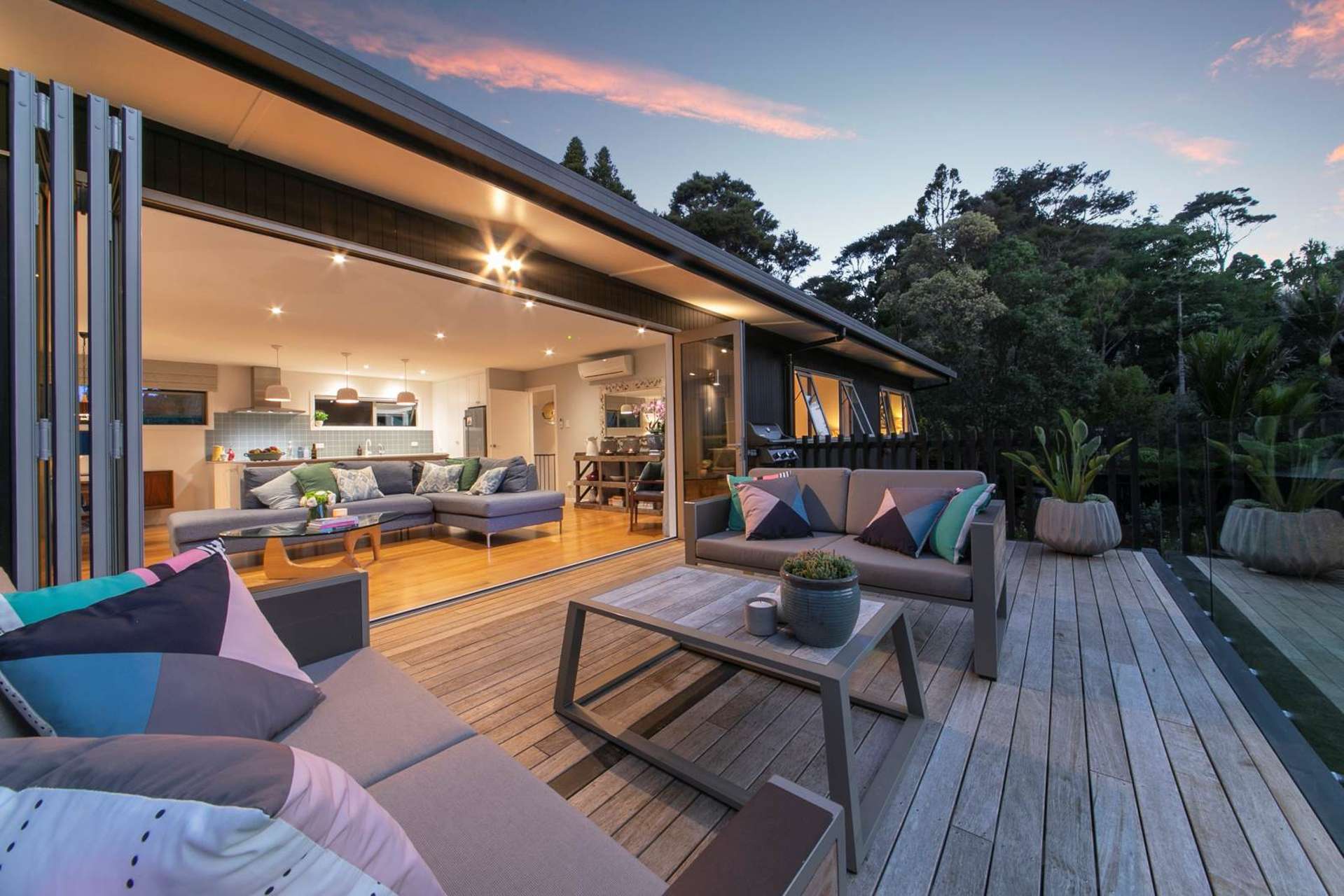 189 Atkinson Road Titirangi_0