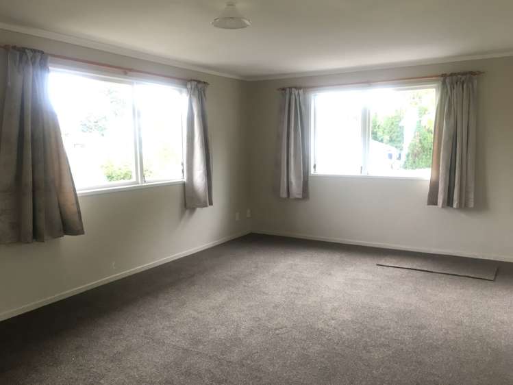 42 Vina Place Massey_12