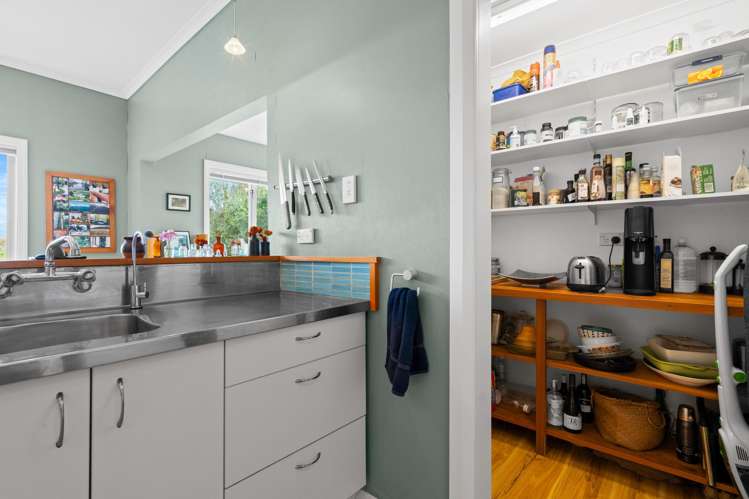 54 Baylys Road Carterton_10