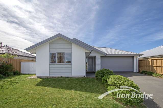 17 Faringdon Boulevard Rolleston_1