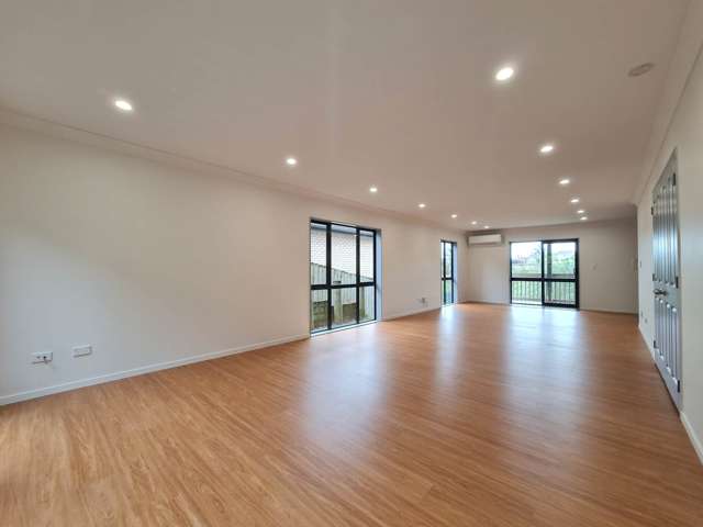 Arrowsmith Drive Flat Bush_2