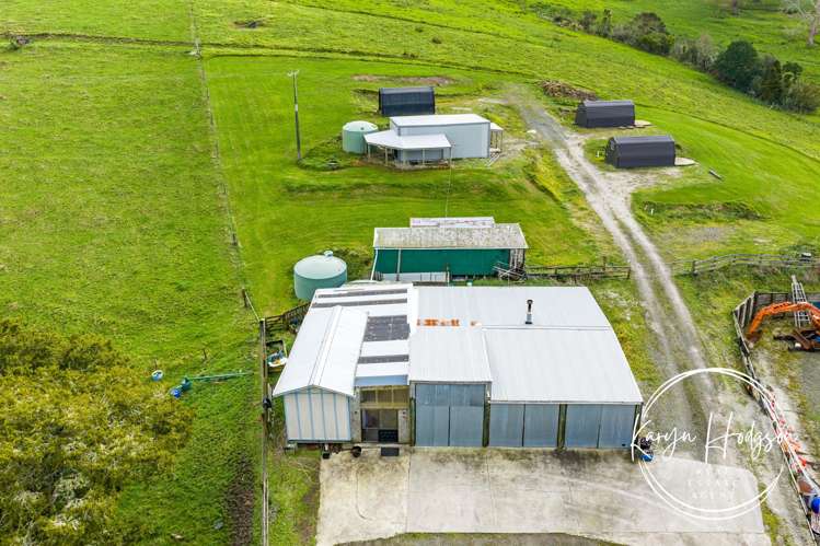 55 Puriri Glade Maungaturoto_11