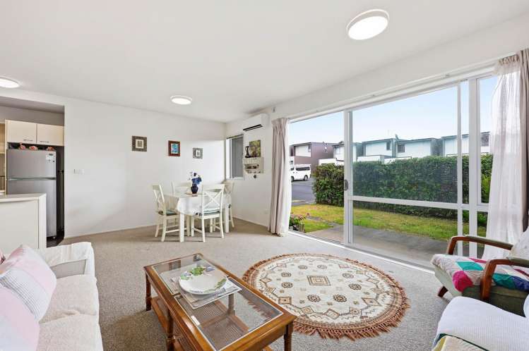 87/7 Kelvin Hart Drive East Tamaki_10