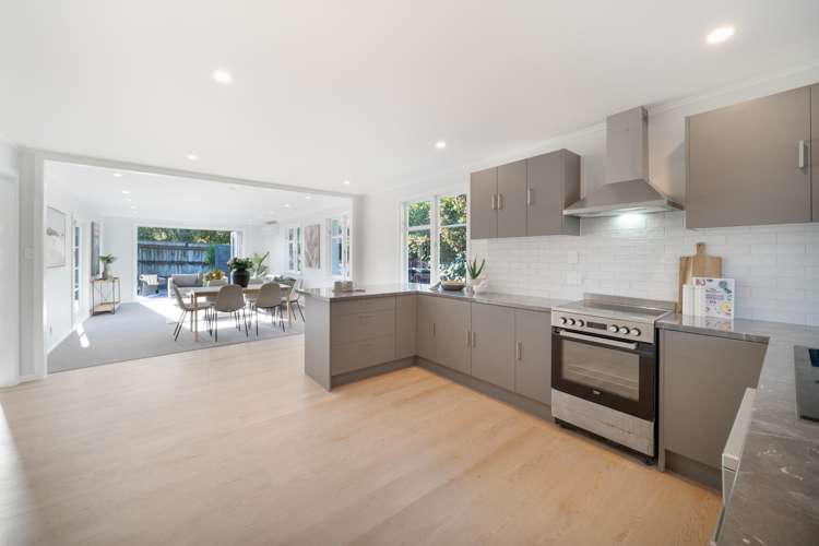 670 Main Road North Te Marua_9