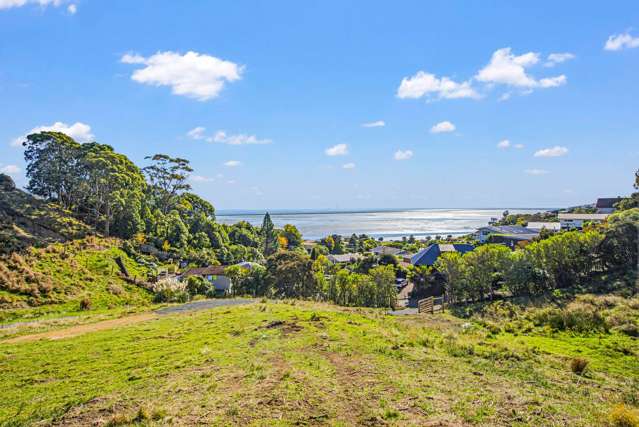 DREAM BUILD SITE WITH PANORAMIC VIEWS