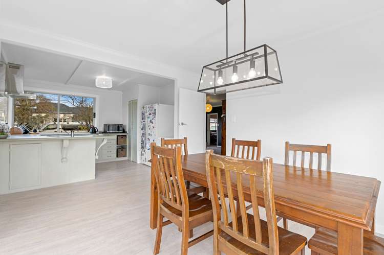 9 Charles Road Hannahs Bay_5