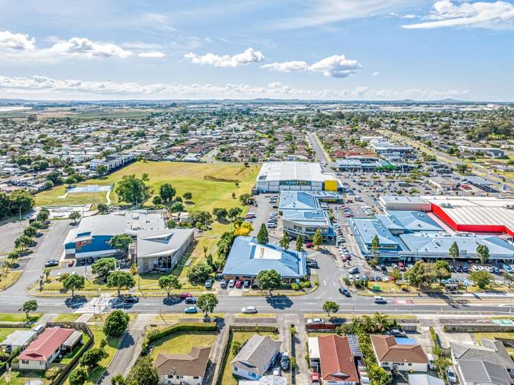 17 Palmers Road Clendon Park_16