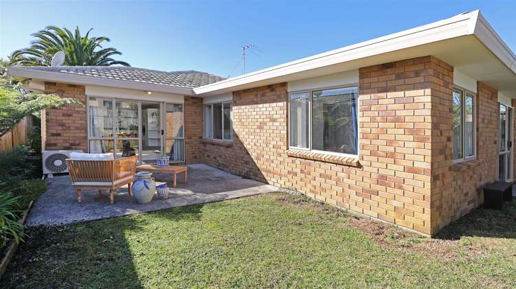 40 Basra Drive Henderson_19