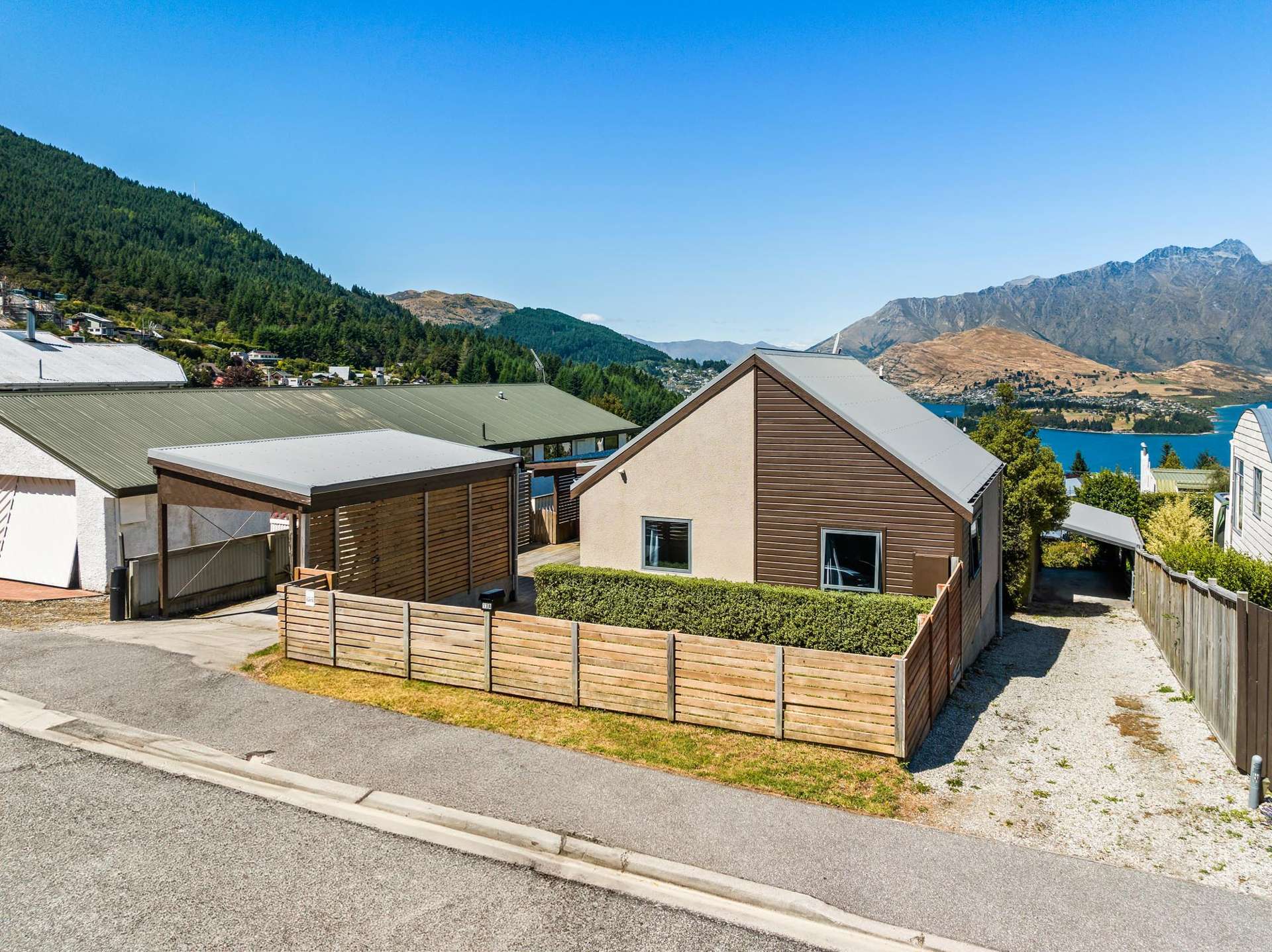 13a Avalon Crescent Fernhill/Sunshine Bay_0