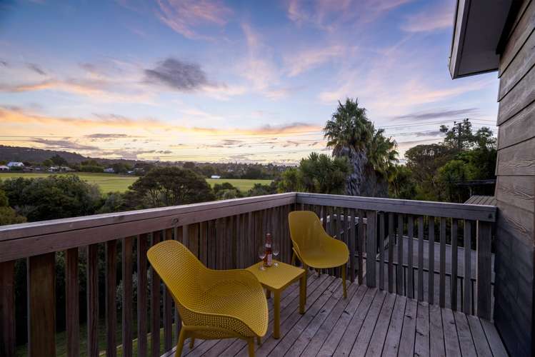 89 Captain Scott Road Glen Eden_16