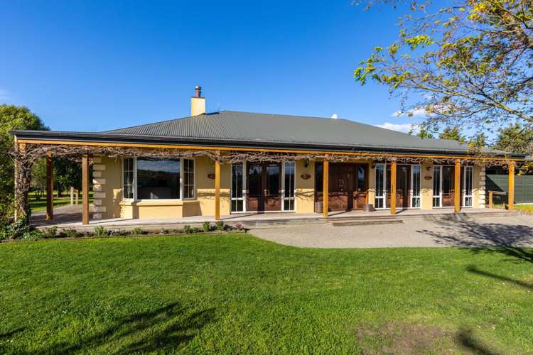 150 Selmes Road_5