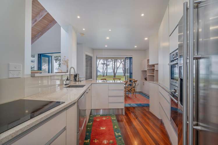 8 Courtney Close Pauanui_5