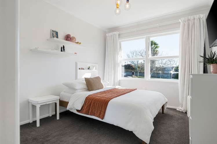 3 Russleigh Drive Dinsdale_12