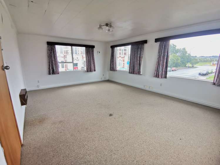 17 Sewell Street Hokitika_16