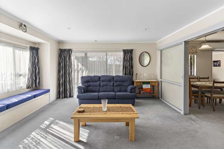 36 Hilton Road Carterton_9