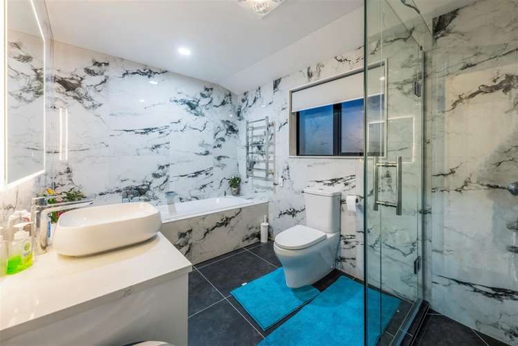 54 Armstrong Farm Drive East Tamaki Heights_13