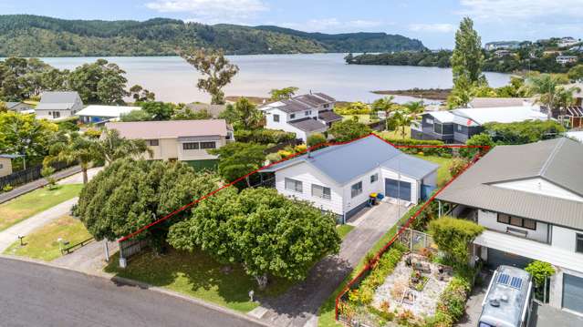 141 Durrant Drive Whangamata_1