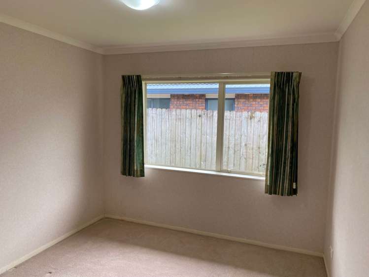 11 Moss Crescent Takanini_11