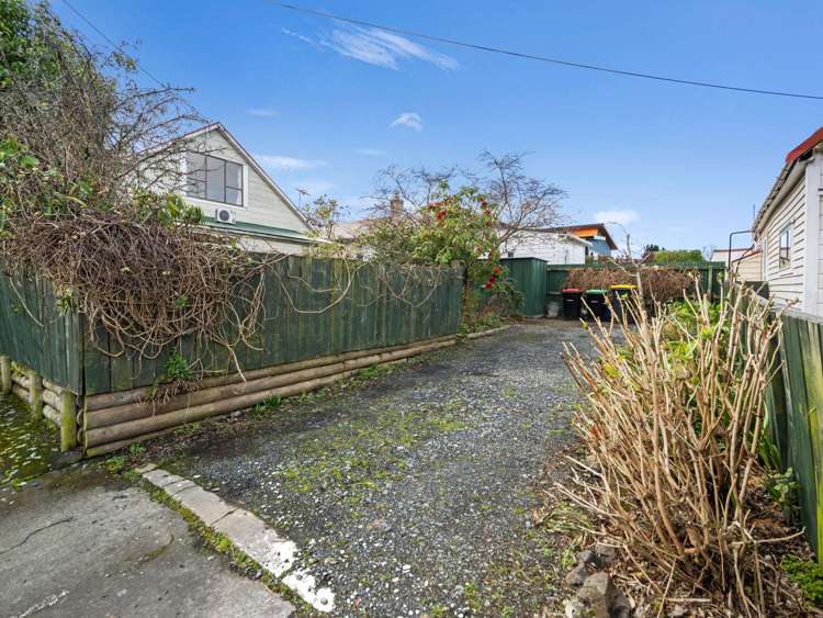 21 Neidpath Road The Glen_33