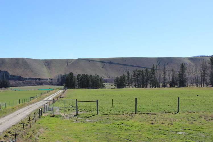 522 Ardgour Road Westland Surrounds_7