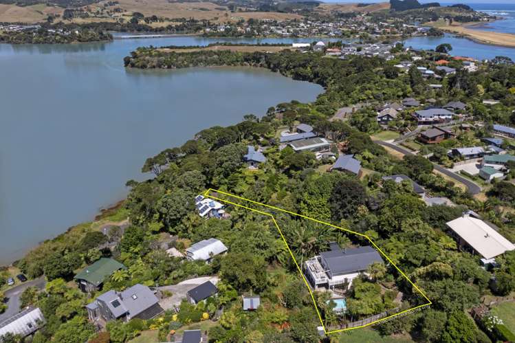 28 Kaitoke Street Raglan_1