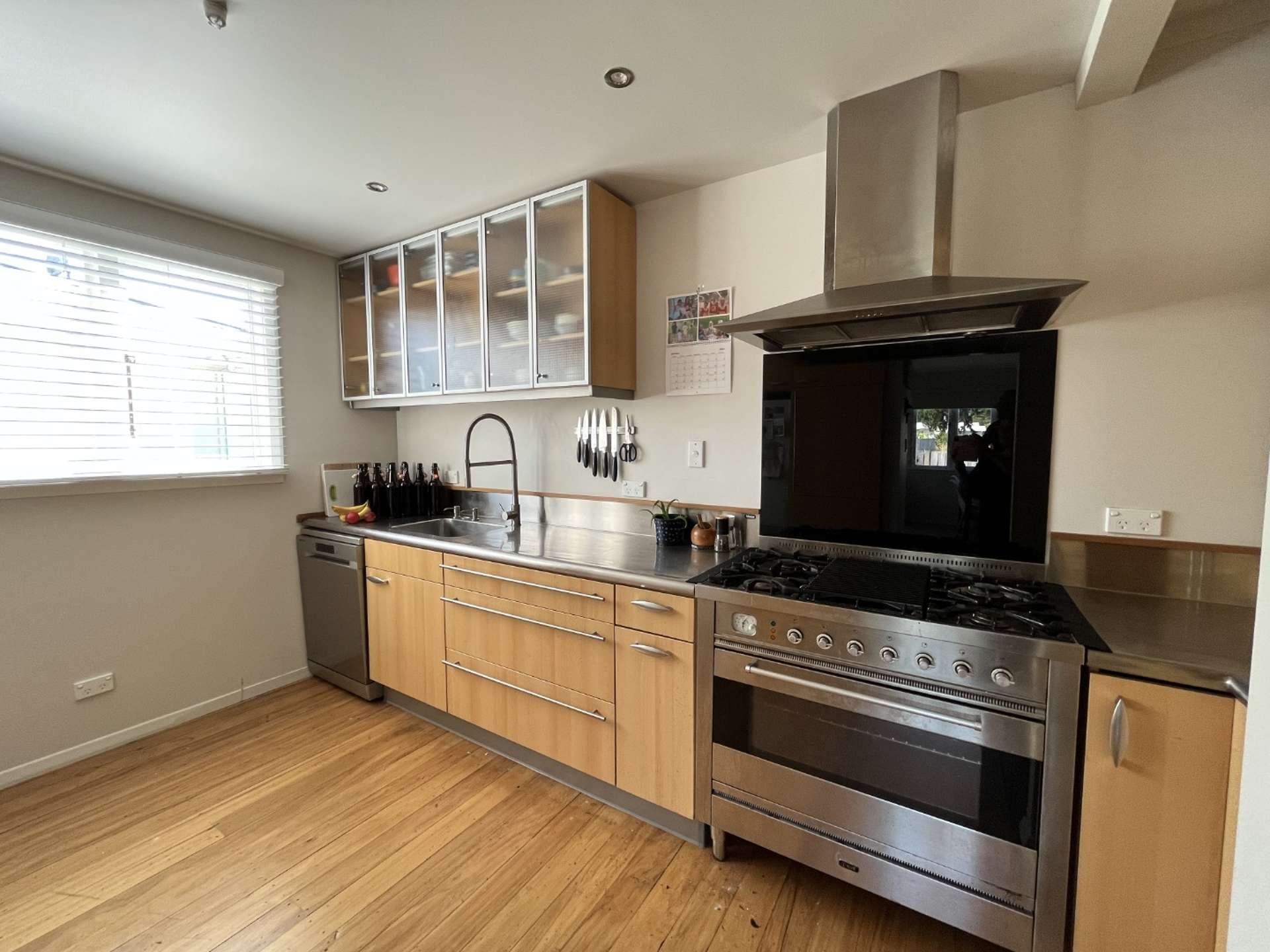 6 McKenzie Terrace 10114_0