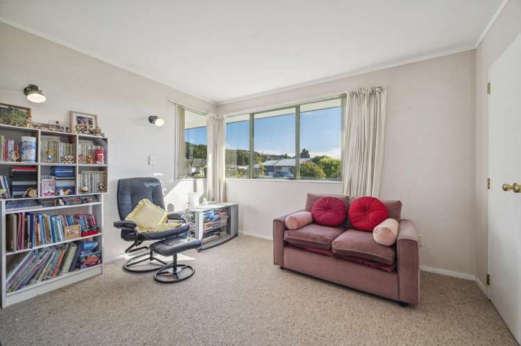 2 Ashmore Place Fairy Springs_9