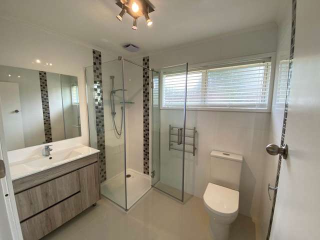 2/44 Howe Street Howick_3