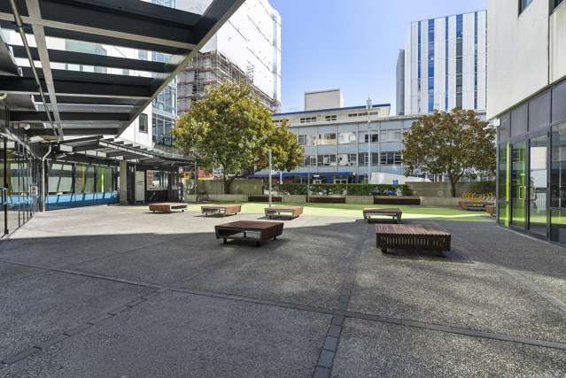 1205/8 Mount Street Grafton_4