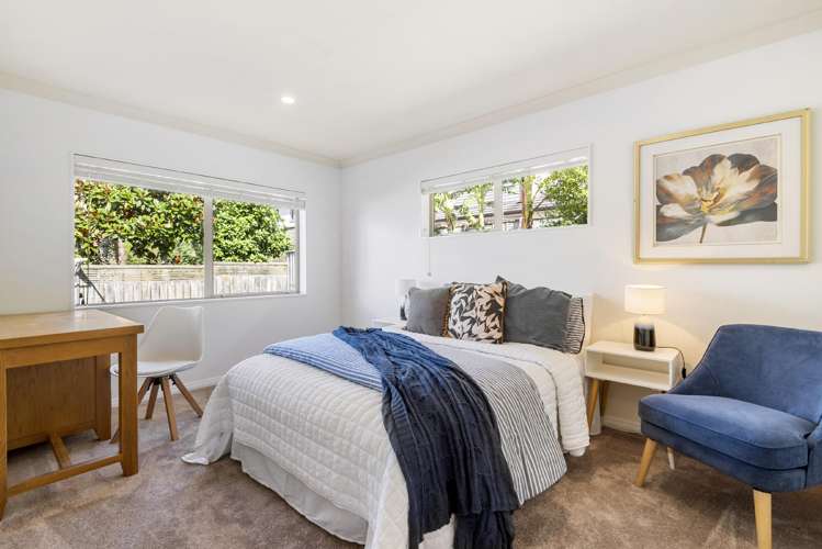 12 English Oak Drive Schnapper Rock_19