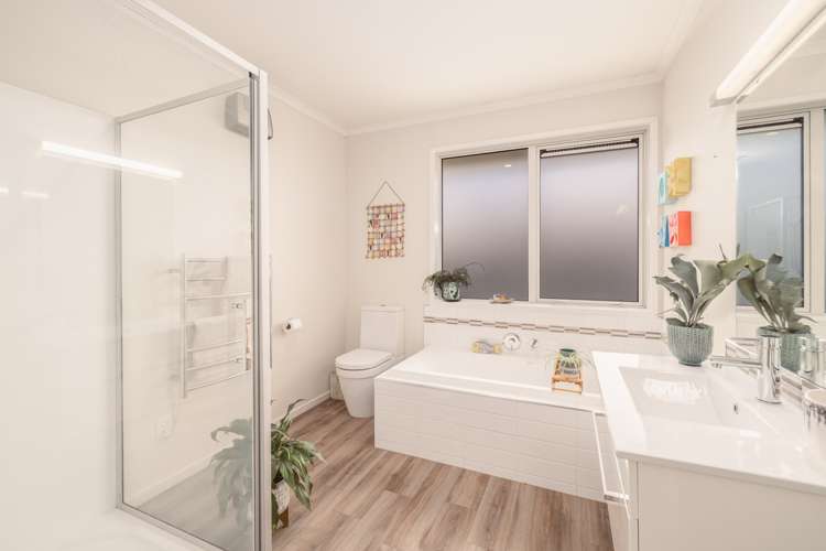 22 Chartwell Street Burwood_14